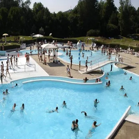 Demeure De Flore Lacabarede