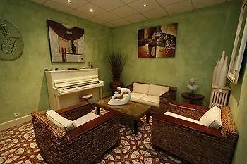 Hotel Demeure De Flore Lacabarede